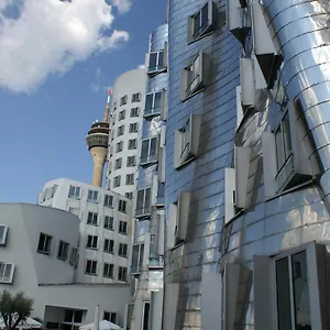 https://liliencronstrasse.dusseldorf-hotel.net